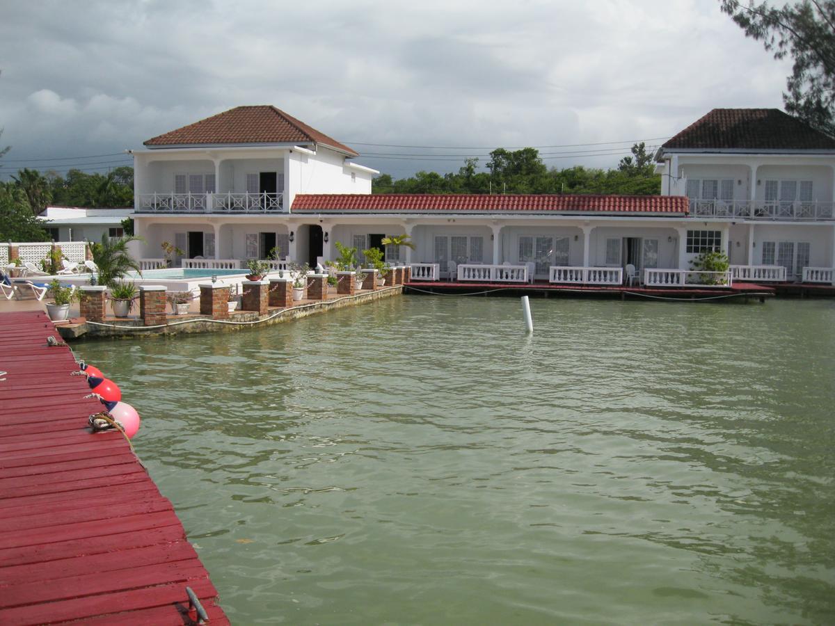 Fisherman'S Inn Hotel Florence Hall Εξωτερικό φωτογραφία