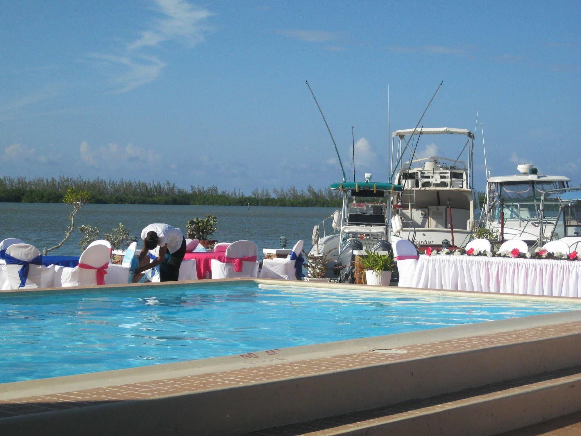 Fisherman'S Inn Hotel Florence Hall Εξωτερικό φωτογραφία