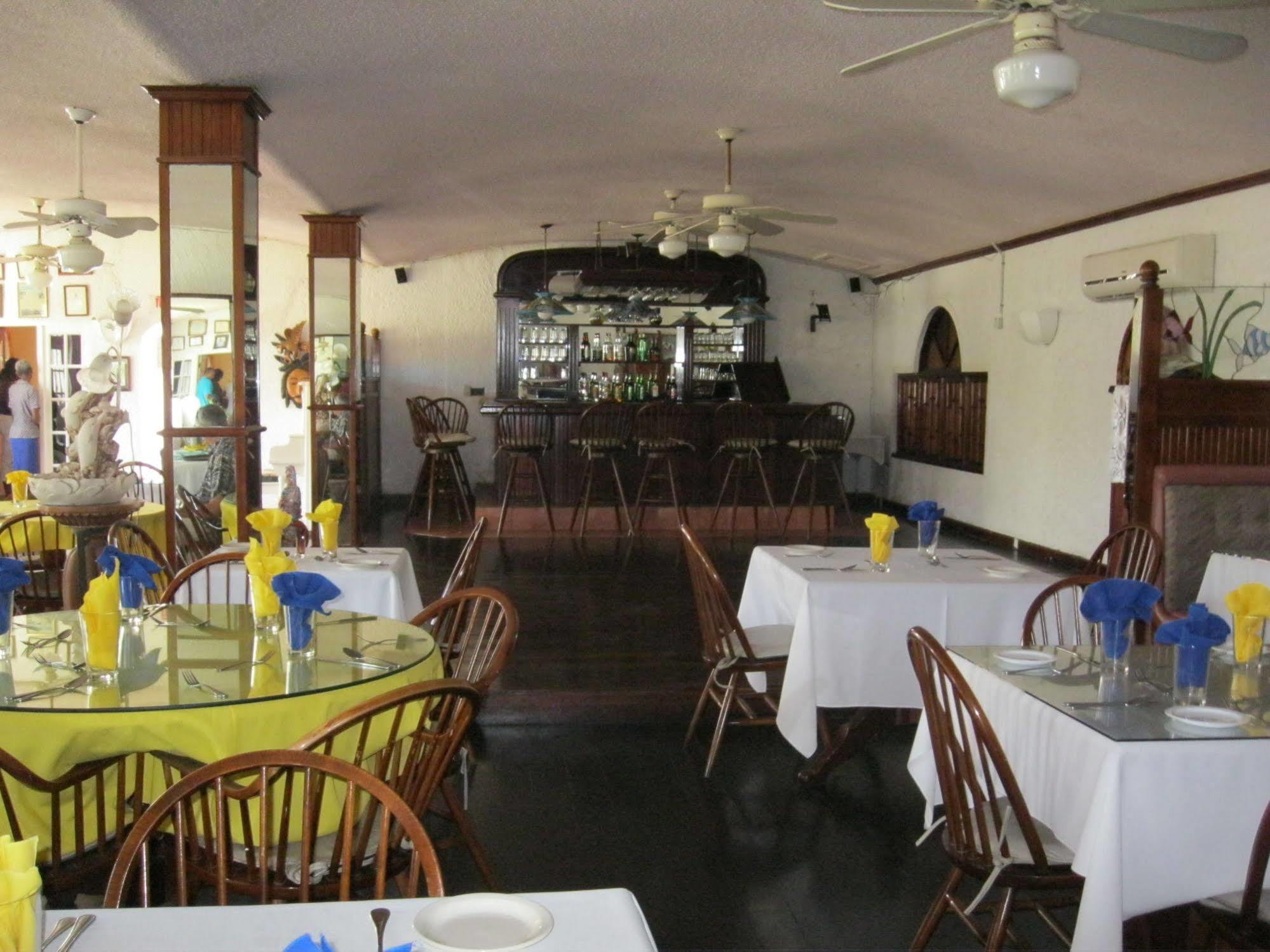 Fisherman'S Inn Hotel Florence Hall Εξωτερικό φωτογραφία